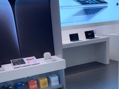 -Apple授权专营店(宝山万达店)