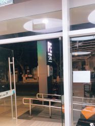 -PE SALON 