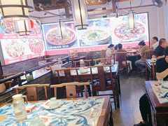 -川流不息·地道川菜·小龙虾(新松江路店)