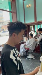 -绅仕門男士理发馆