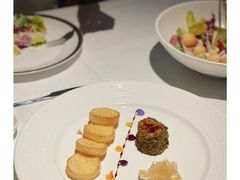 焦糖开心果鹅肝酱-Mogul Eatery·大亨餐酒馆