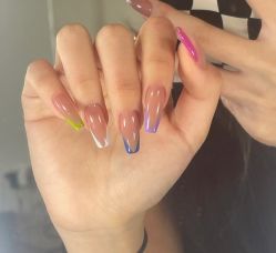 -悦指间美甲美睫