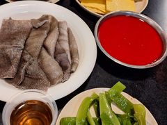 -洞亭火锅(防空洞总店)