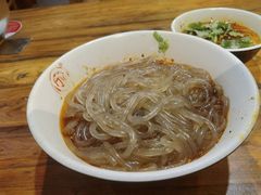 -万记麻辣烫国展总店