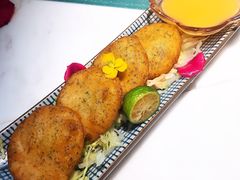 泰式手打虾饼-蜜桃花开·中西融合菜E&W(南长街店)