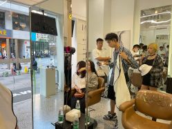 -I+造型烫发染发