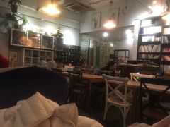 大堂-吉丁鸟咖·异宠·寄养