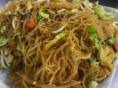 三丝炒米粉-察哈尔烤羊腿