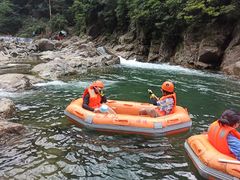 -安吉龙王山峡谷漂流