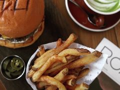 -ROAST coffee & eatery