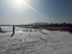 -华彬猛犸滑雪场