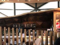 -上海滴水湖皇冠假日酒店