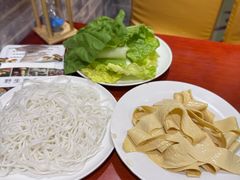 -菌之家·专业纯野生菌火锅·特色炒菌