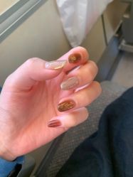 -Momo nail 日系美甲