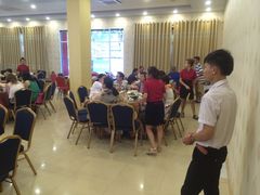 -顺峰渔港中国人的餐厅