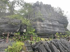 -梭布垭石林景区