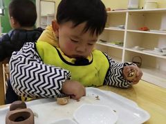 -瑞恩宝感统训练·语言提升·蒙氏托育中心