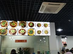 -胥佳烧鸡公牛肉面馆