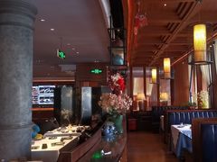 -八府香鸭·啫啫煲(华山路店)