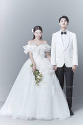 点击看大图 -挪娅婚纱摄影皇家会所