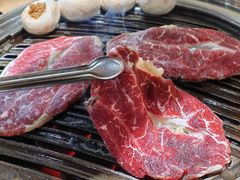 -汉城烤肉·黑金冠(华山路店)