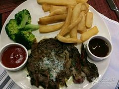 -WOLFGANG PUCK KITCHEN & BAR(迪士尼小镇店)