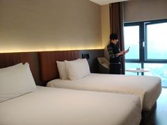 -奢月酒店(成都华西二院锦江院区三圣花乡地铁站店)