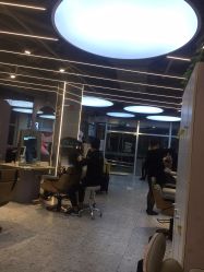 -PE SALON 