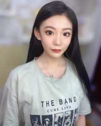 点击看大图 -爱伊人婚纱礼服美妆馆