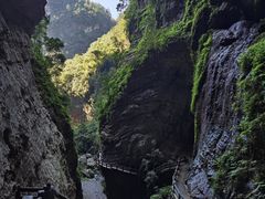 -龙水峡地缝景区