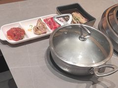 -黑金·寻焰自助百汇·烤肉·火锅(中街店)