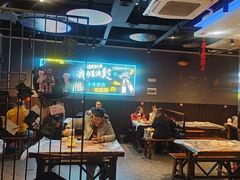 -老街烧烤大排档·地道湖北菜·龙虾馆(汉口火车站店)