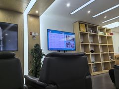 -弘仁宝佳比亚迪4S店(宝山旗舰店)