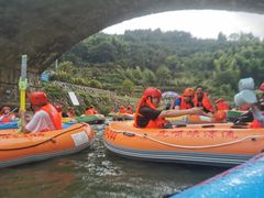 -虎啸峡漂流