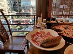 靠窗位-纸盐河码头火锅(十八梯店)