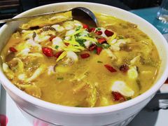 川江老坛酸菜鱼-张氏宽窄巷成都名小吃(茂业百货华强北店)