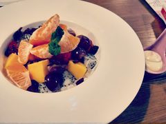 -樱花里音乐餐吧·牛扒椰子鸡(东圃店)