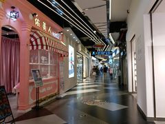 -时尚MEGO商业广场(华新地铁店)