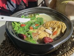 -七的湖·晚芳亭·阳澄湖农家菜·大闸蟹(莲花岛店)