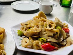 -美顺香食府鱼头老店(雪野湖店)