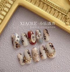 -小乐化妆美甲半永久培训学校