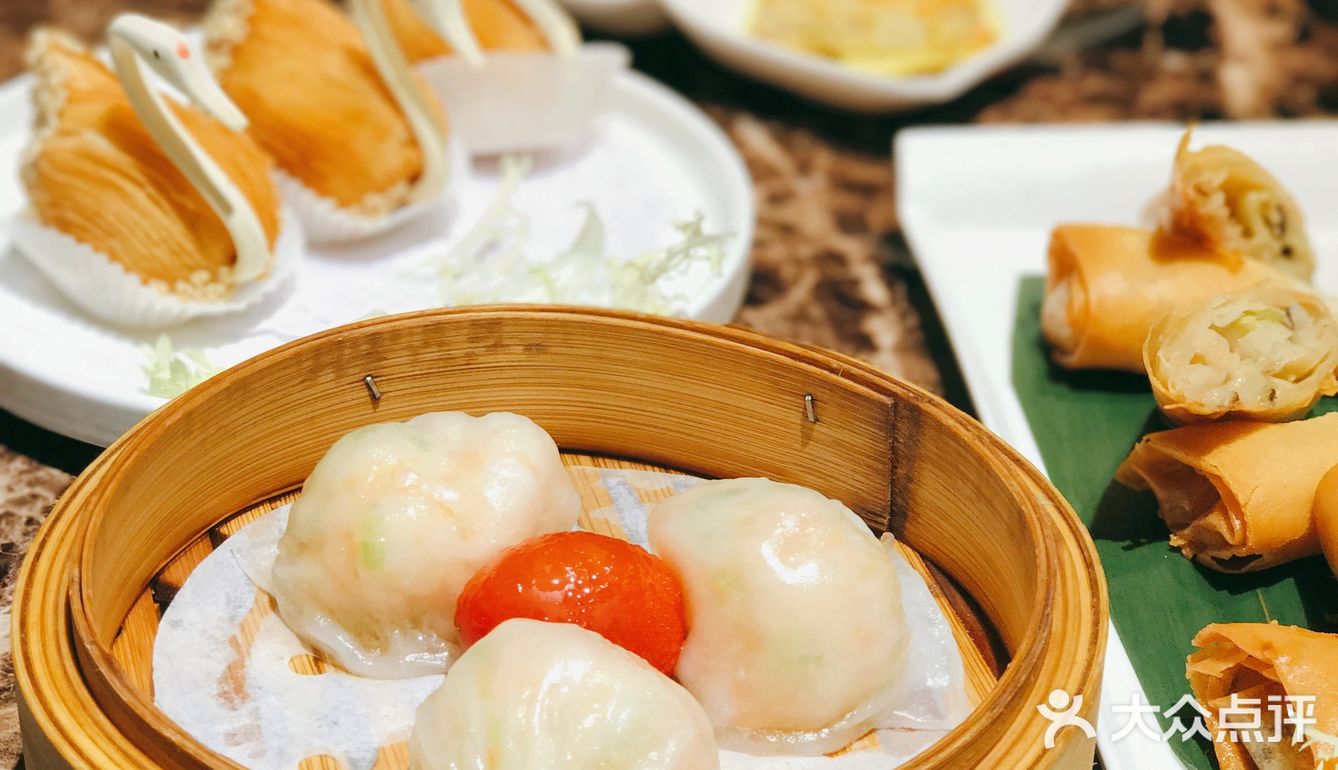 广式招牌点心之一，个大皮薄