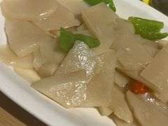 -渝信川菜 · 川味家常菜(财富购物中心店)
