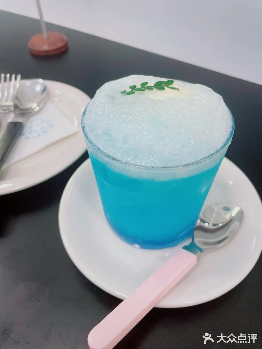 冰块点缀的清凉