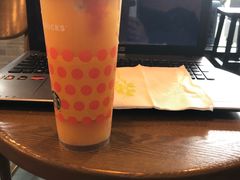 -星巴克(南宁民歌湖店)