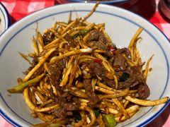 茭白炒牛肉丝-荆九爷爆炒桥头三嫩(浙大店)