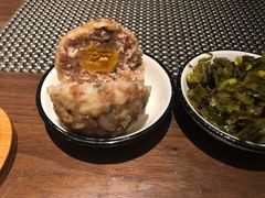 咸蛋黄狮子头-十面春风·江南面馆(崇宁路店)