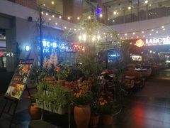 -查特花园美食广场(西单大悦城店)