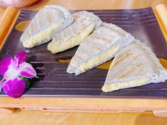 青稞小米饼-品味泸沽湖•民族特色菜(大落水店)