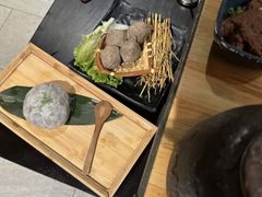 -湊湊火锅·茶憩(南京东路悦荟店)